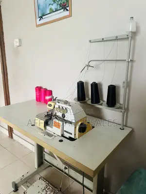 Knitting Machine