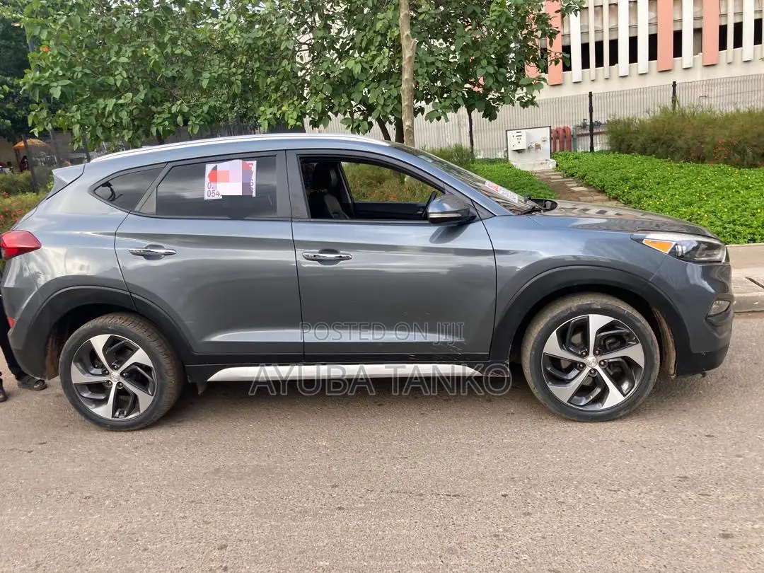 Hyundai Tucson Limited AWD 2018 Gray