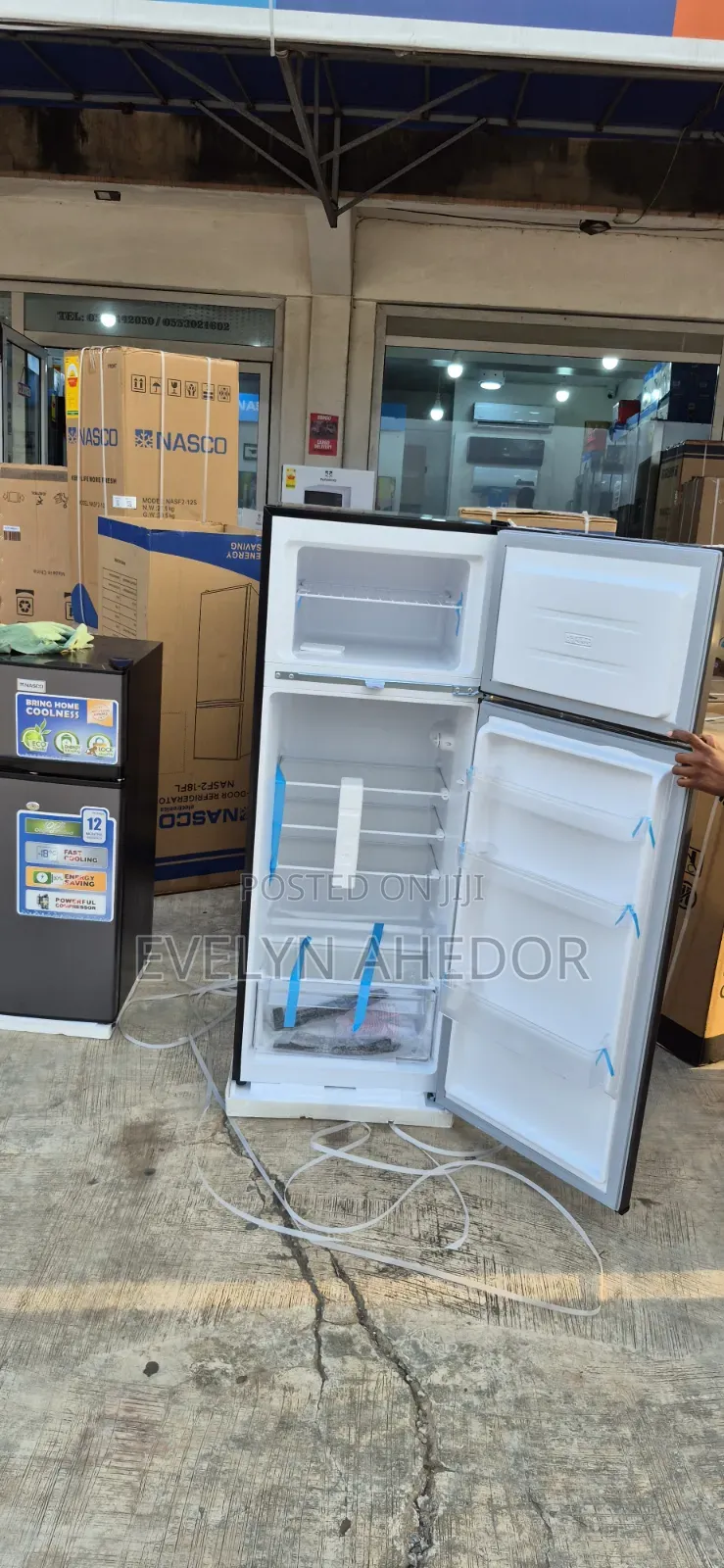 Fast Freezen of Nasco Top Freezer 205l. With Handle Available