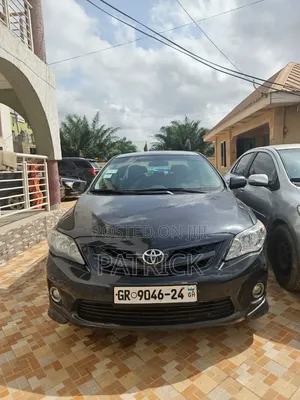 Toyota Corolla S 4dr Sedan (1.8L 4cyl 4A) 2013 Black