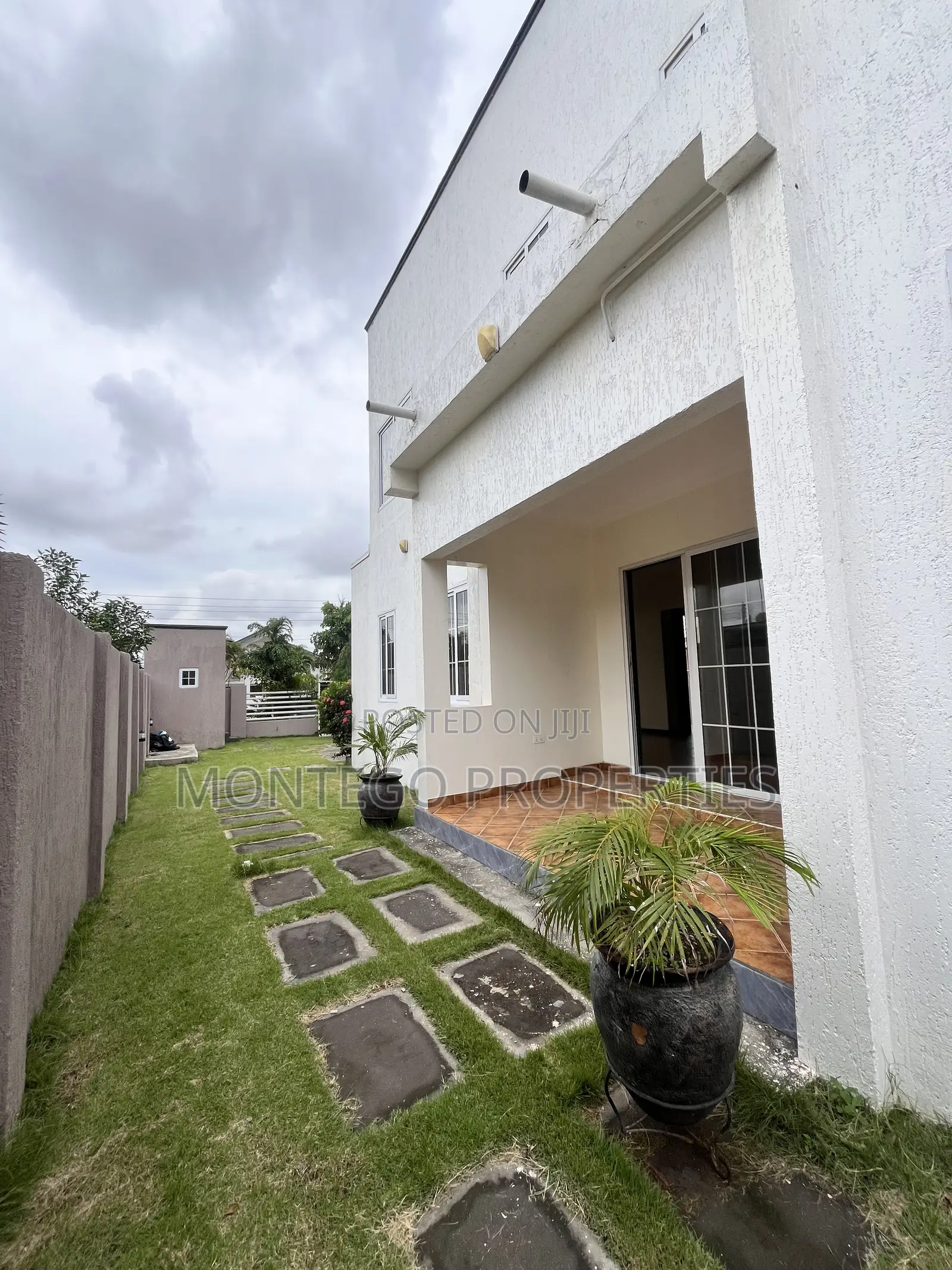 3bdrm House in East Legon for rent
