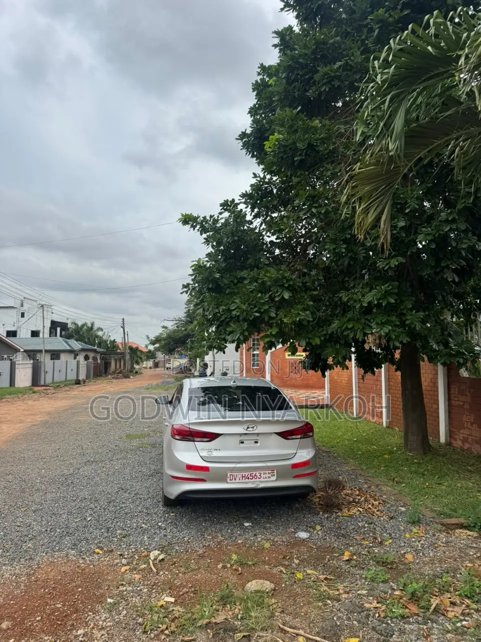 Hyundai Elantra SE Sedan FWD (2.0L 4cyl 6M) 2017 Silver