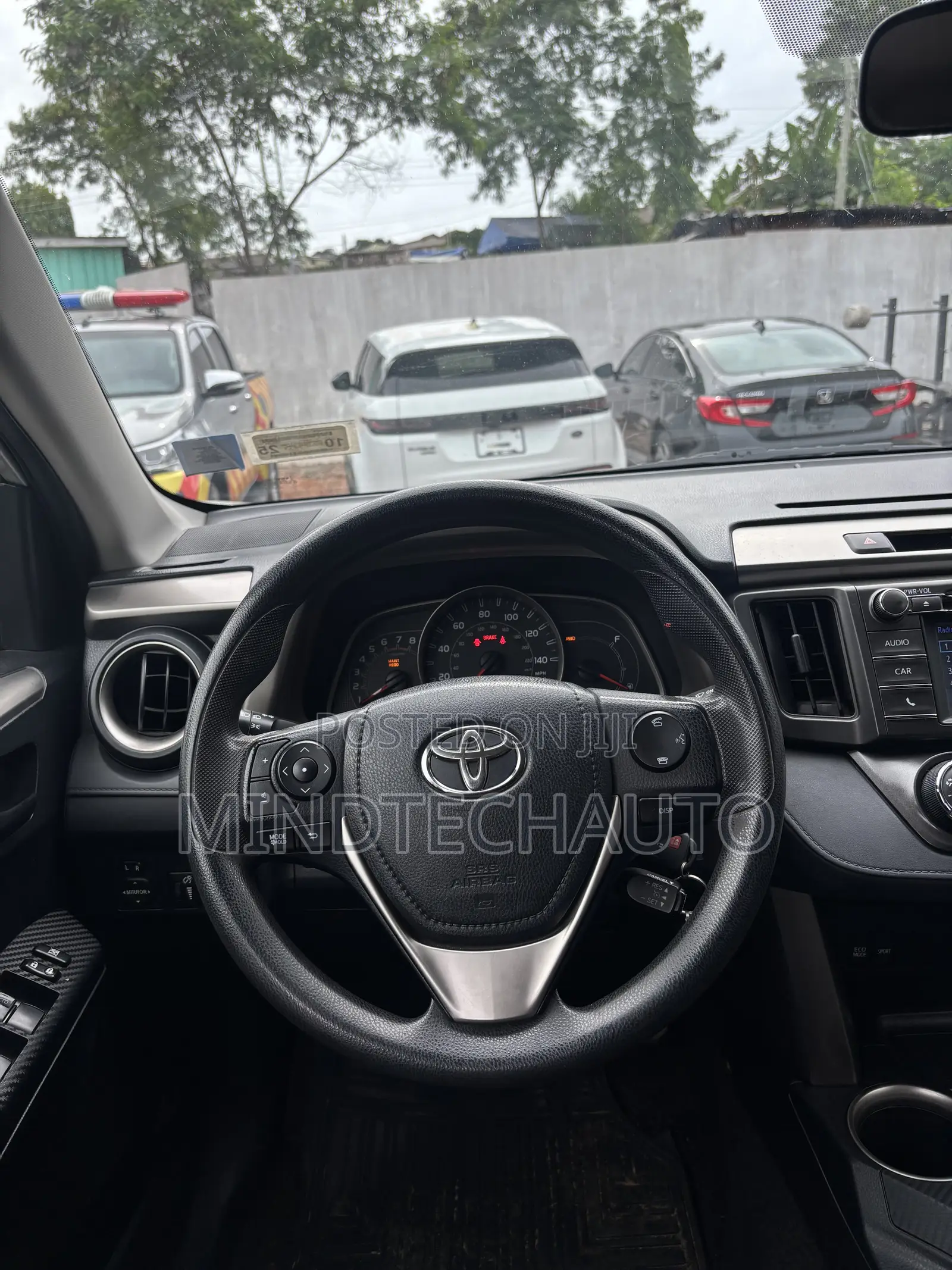 Toyota RAV4 LE AWD (2.5L 4cyl 6A) 2016 Silver