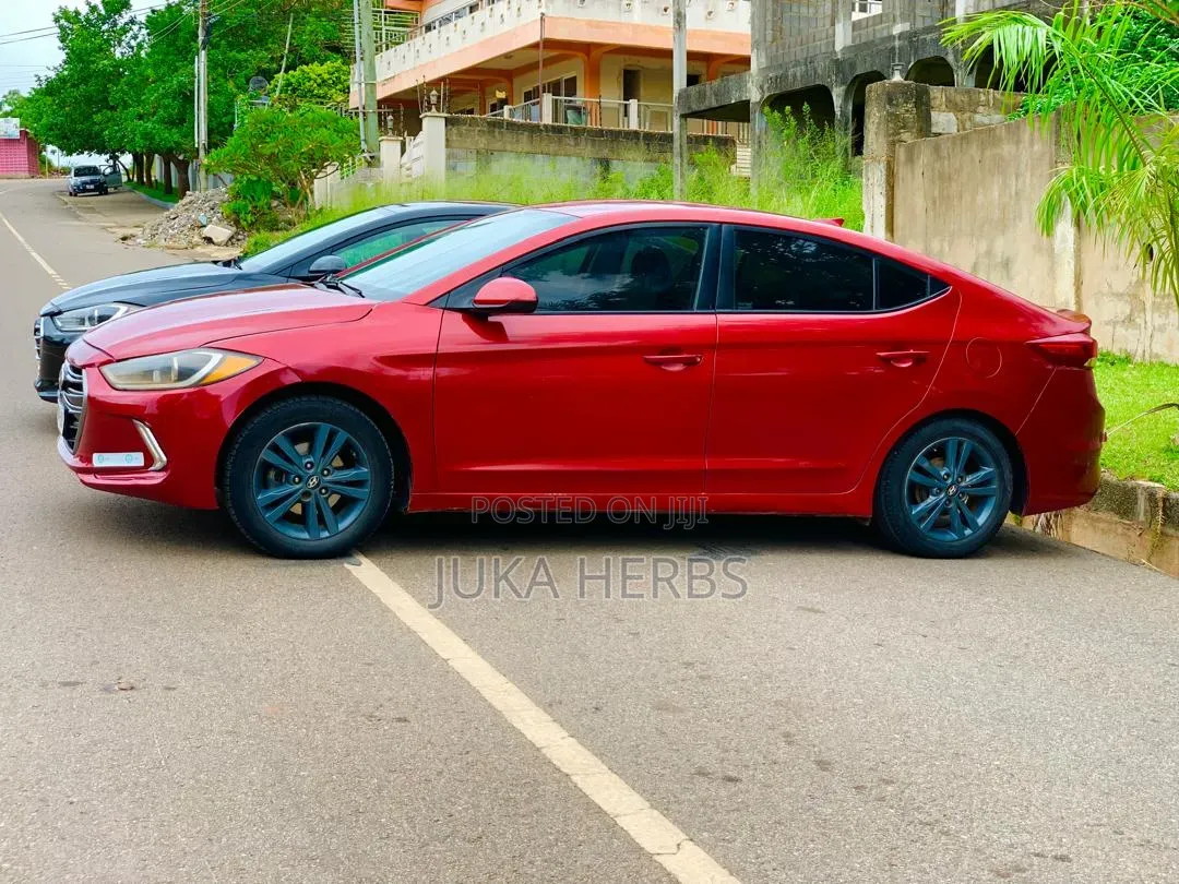 Hyundai Elantra SE Sedan FWD (2.0L 4cyl 6M) 2017 Red