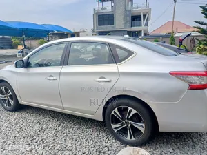 Nissan Sentra 2015 Silver