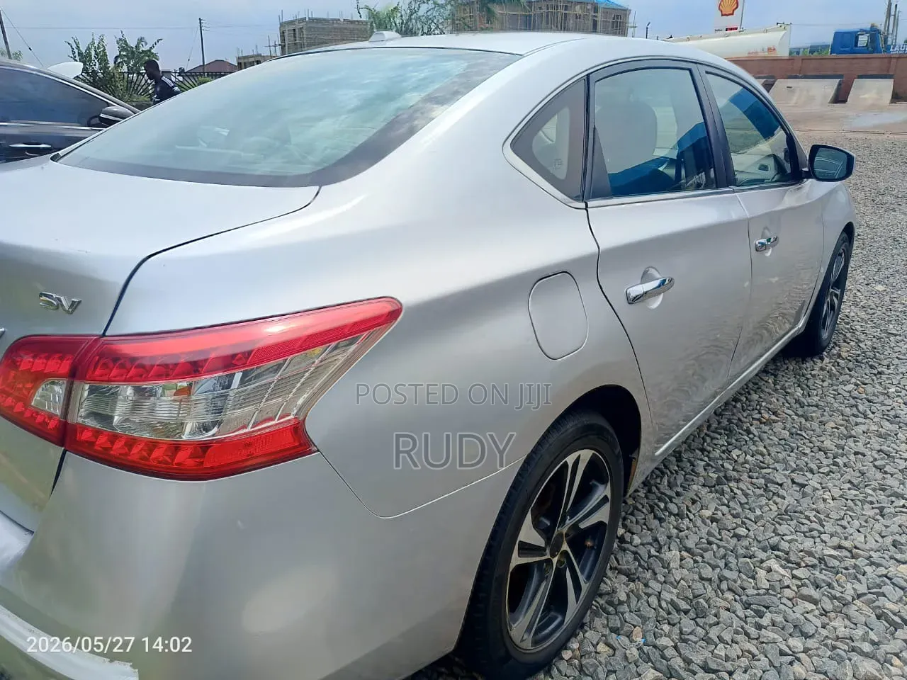 Nissan Sentra 2015 Silver