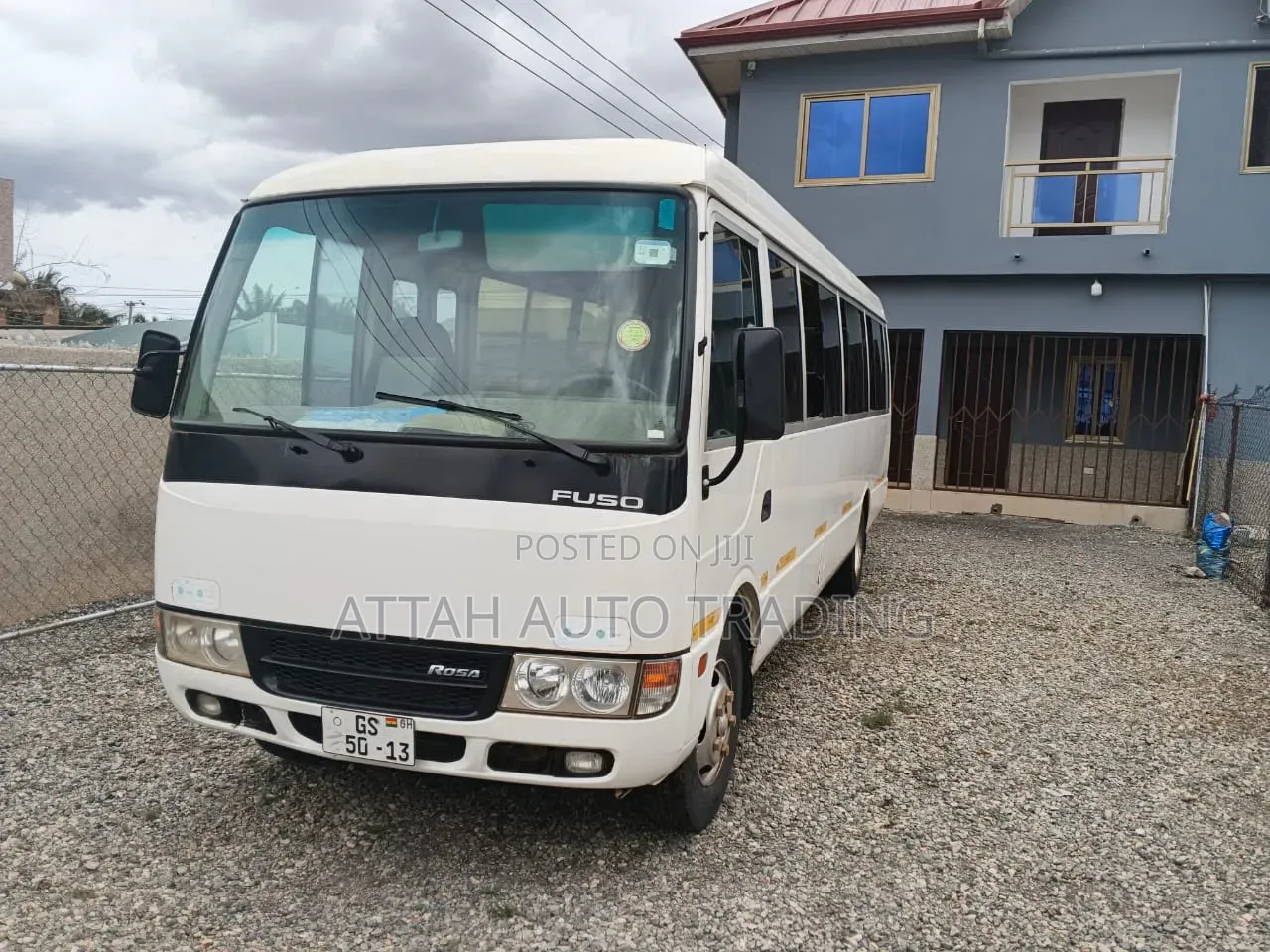 Mitsubishi Fuso Rosa 2013 White