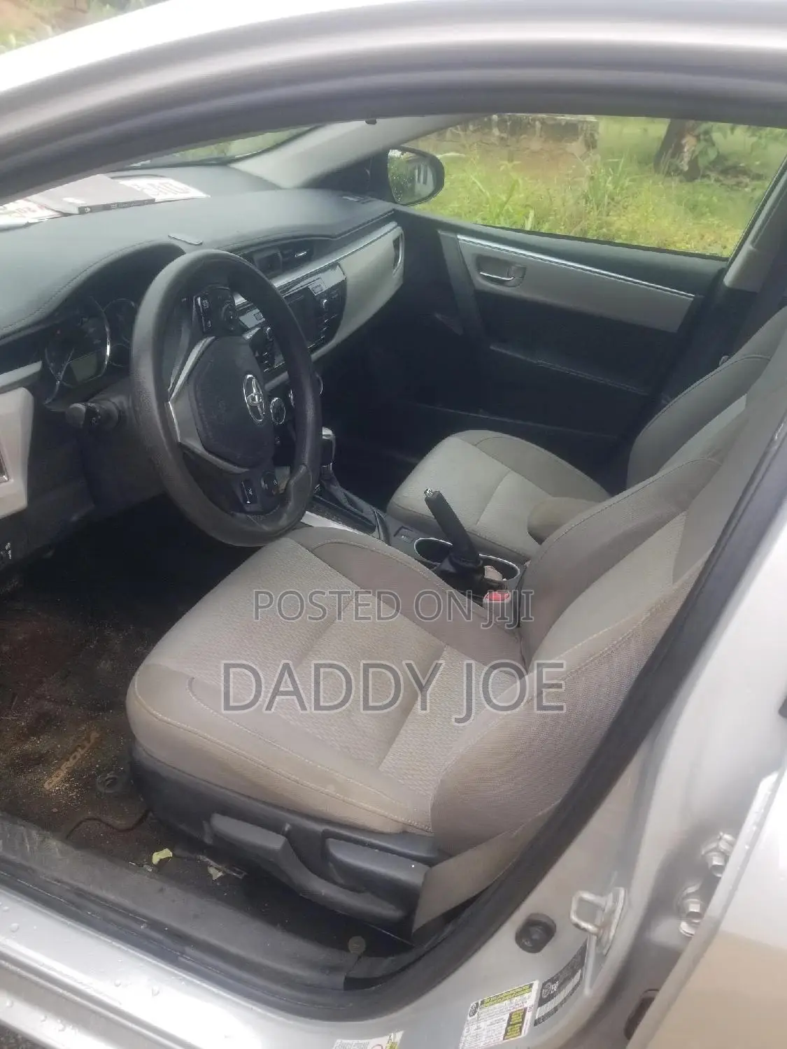 Toyota Corolla LE 4dr Sedan (1.8L 4cyl CVT) 2016 Silver