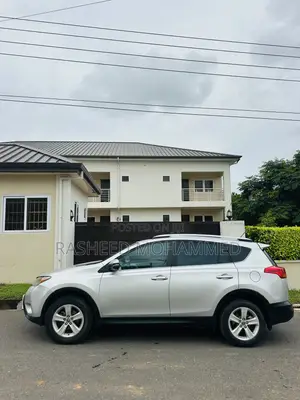 Toyota RAV4 Limited 4dr SUV AWD (2.5L 4cyl 6A) 2015 Silver