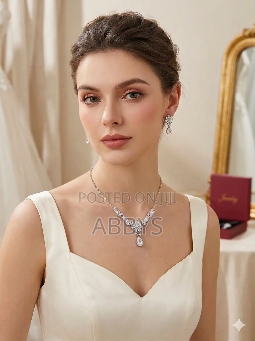 Flora Tear Drop 2pcs Jewelry Set