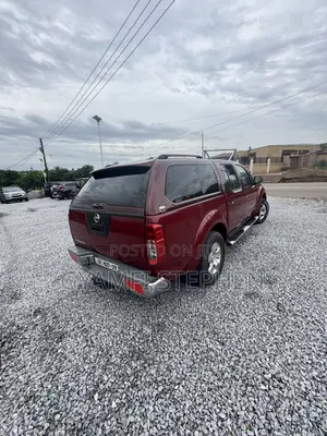 Nissan Navara 2.5 dCi 2008 Red