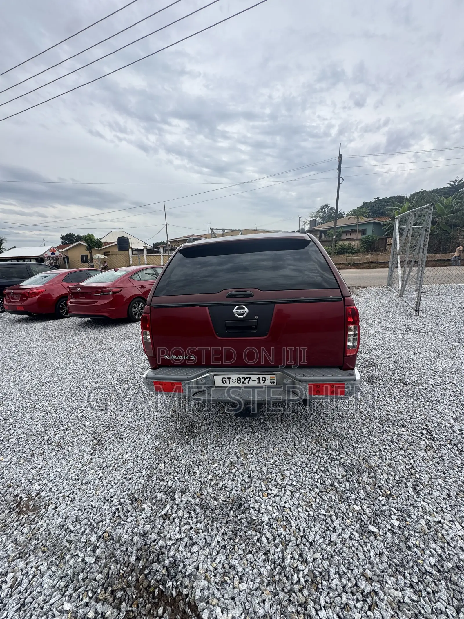 Nissan Navara 2012 Red