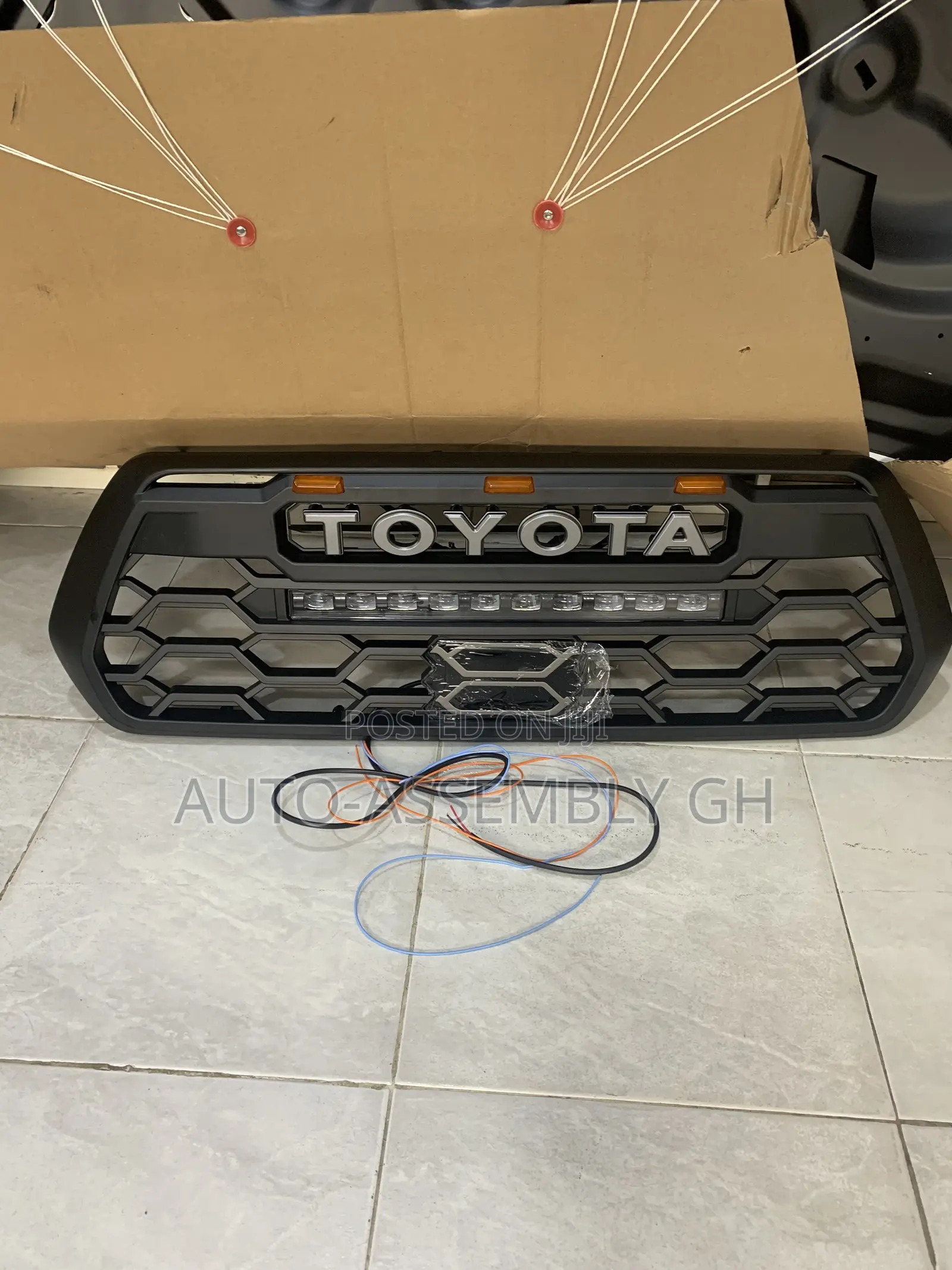 Toyota Tacoma 2016 - 2022 Front Grille With Led