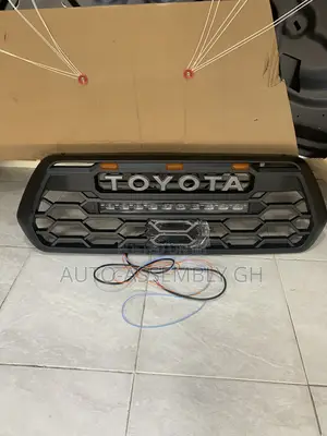 Toyota Tacoma 2016 - 2022 Front Grille With Led