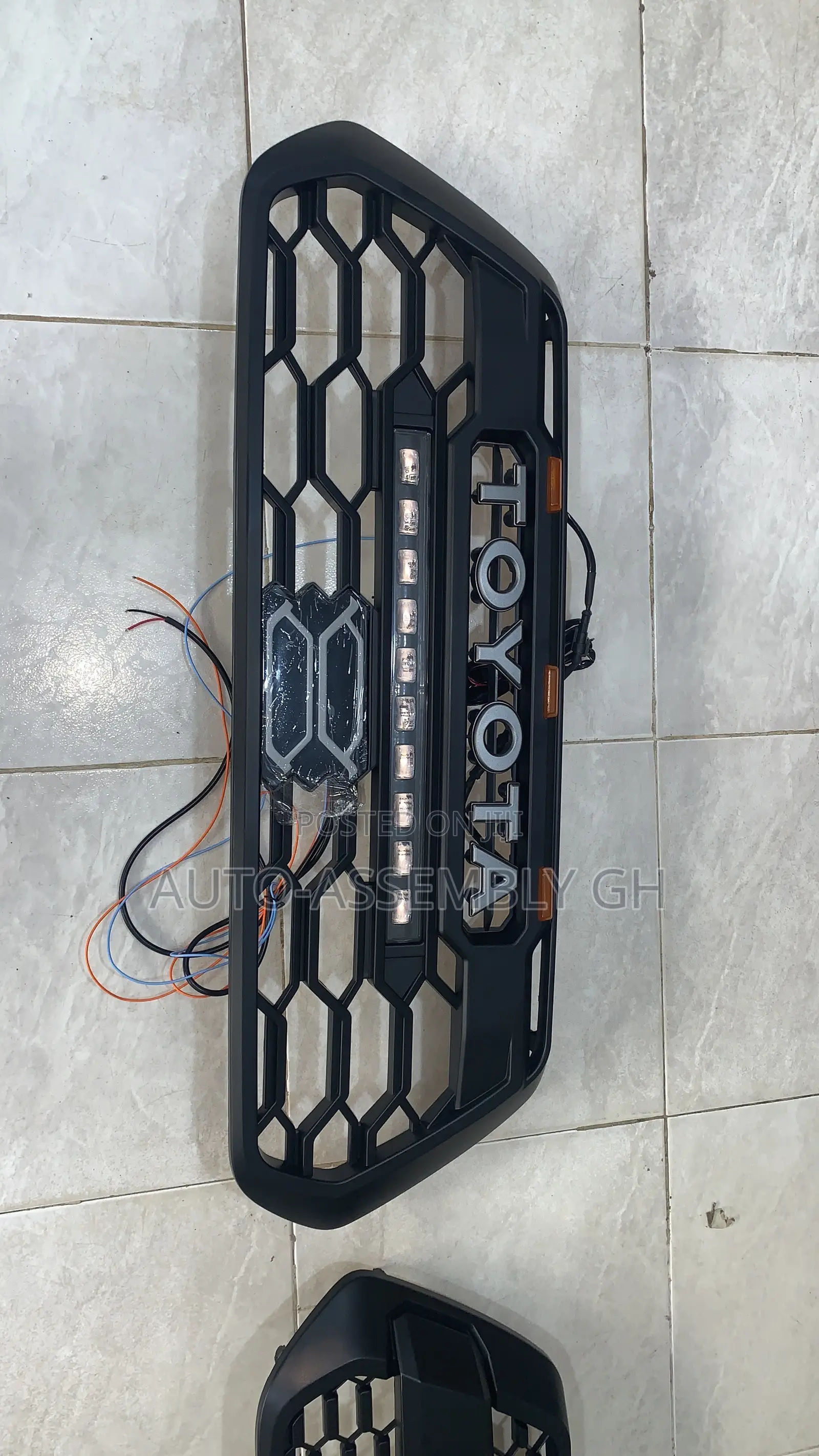 Toyota Tacoma 2016 - 2022 Front Grille With Led