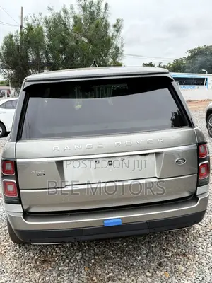 Land Rover Range Rover 3.0L V6 Supercharged HSE 2019 Gold
