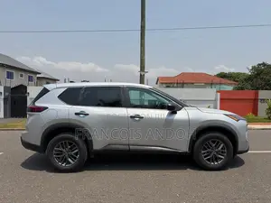 Nissan Rogue SL 2024 Silver