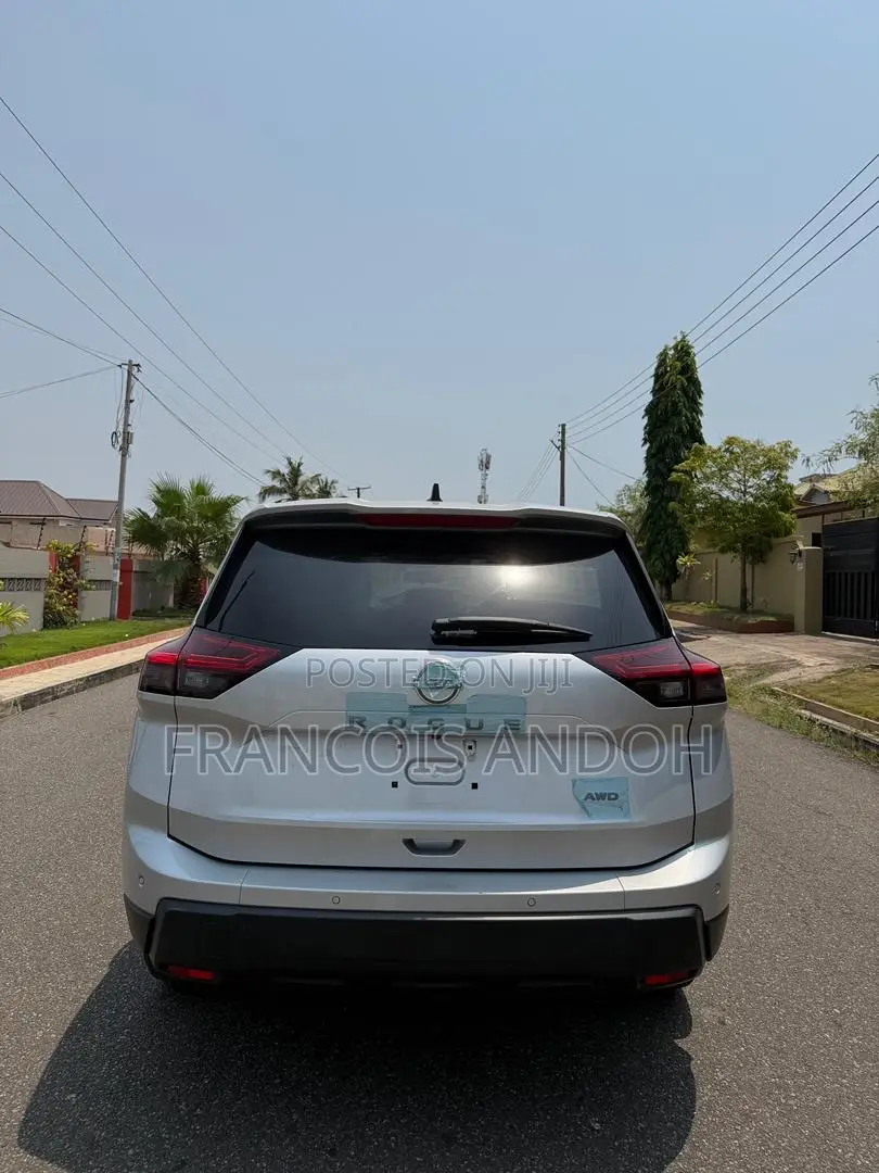 Nissan Rogue SL 2024 Silver