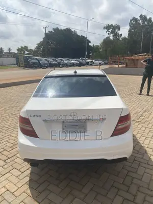 Mercedes-Benz C250 2013 White