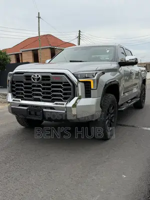 Toyota Tundra 1794 Edition CrewMax 5.5' Bed 2023 Silver
