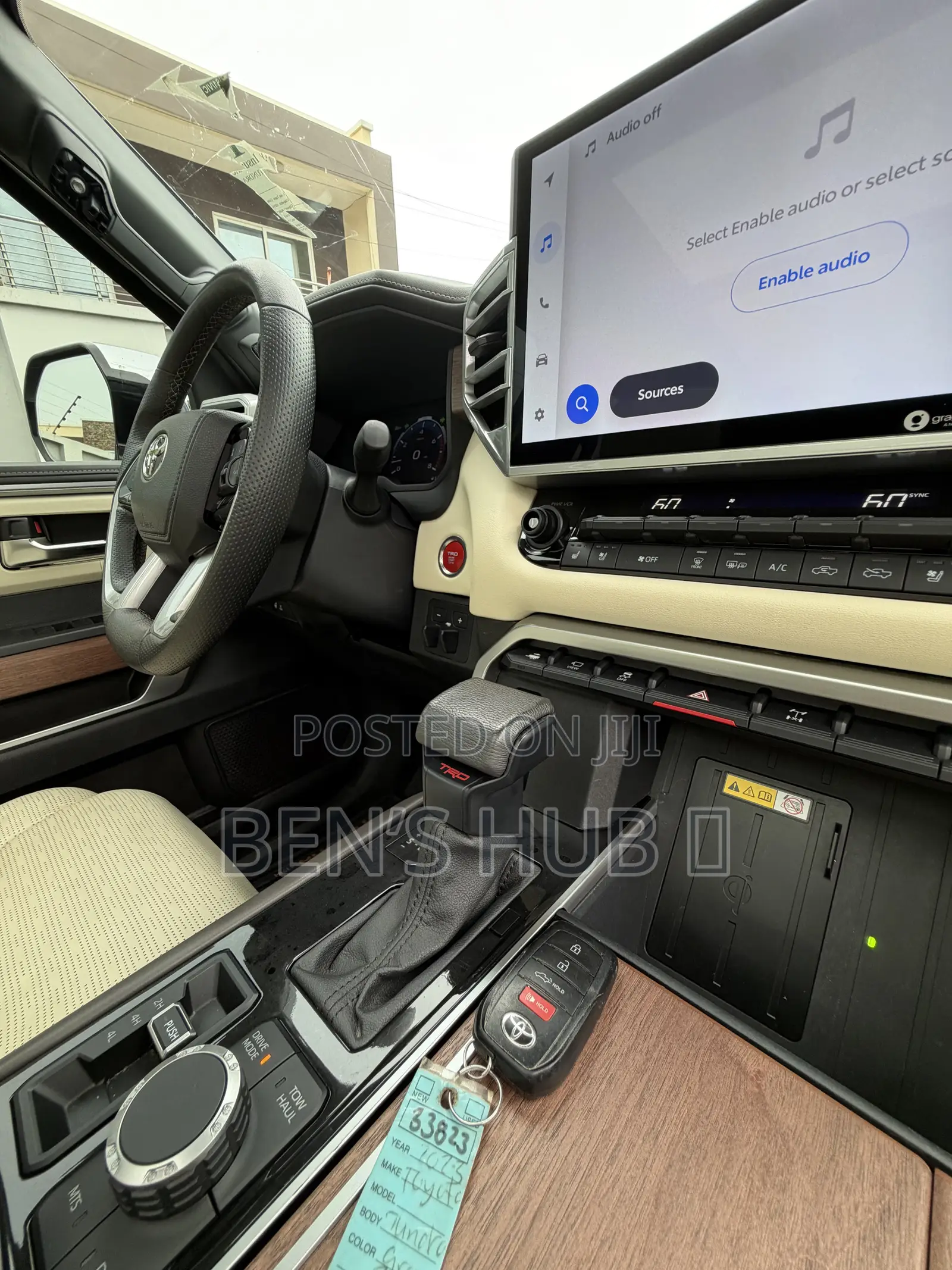 Toyota Tundra 1794 Edition CrewMax 5.5' Bed 2023 Silver
