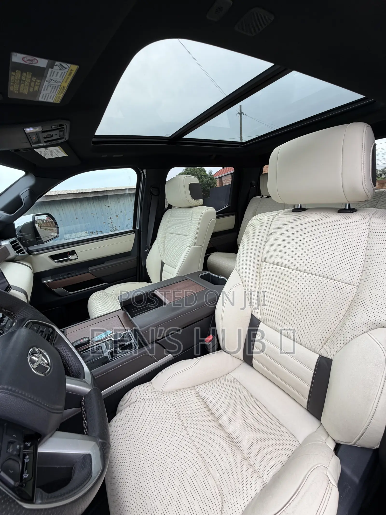 Toyota Tundra 1794 Edition CrewMax 5.5' Bed 2023 Silver