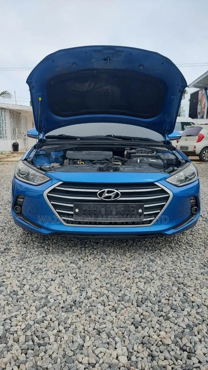 Hyundai Avante 2017 Blue