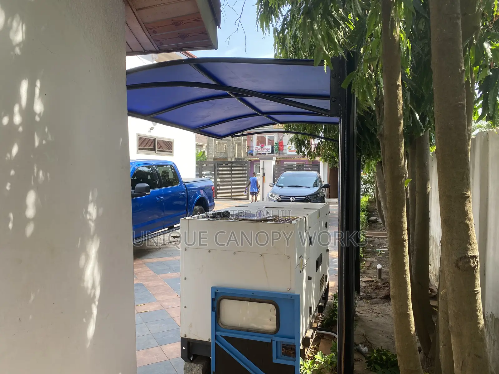 Generator Shade Master
