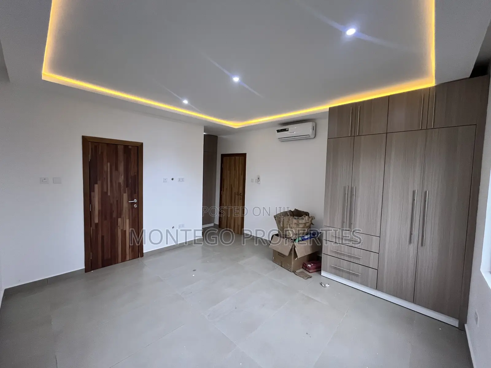4bdrm Townhouse / Terrace in East Legon for rent