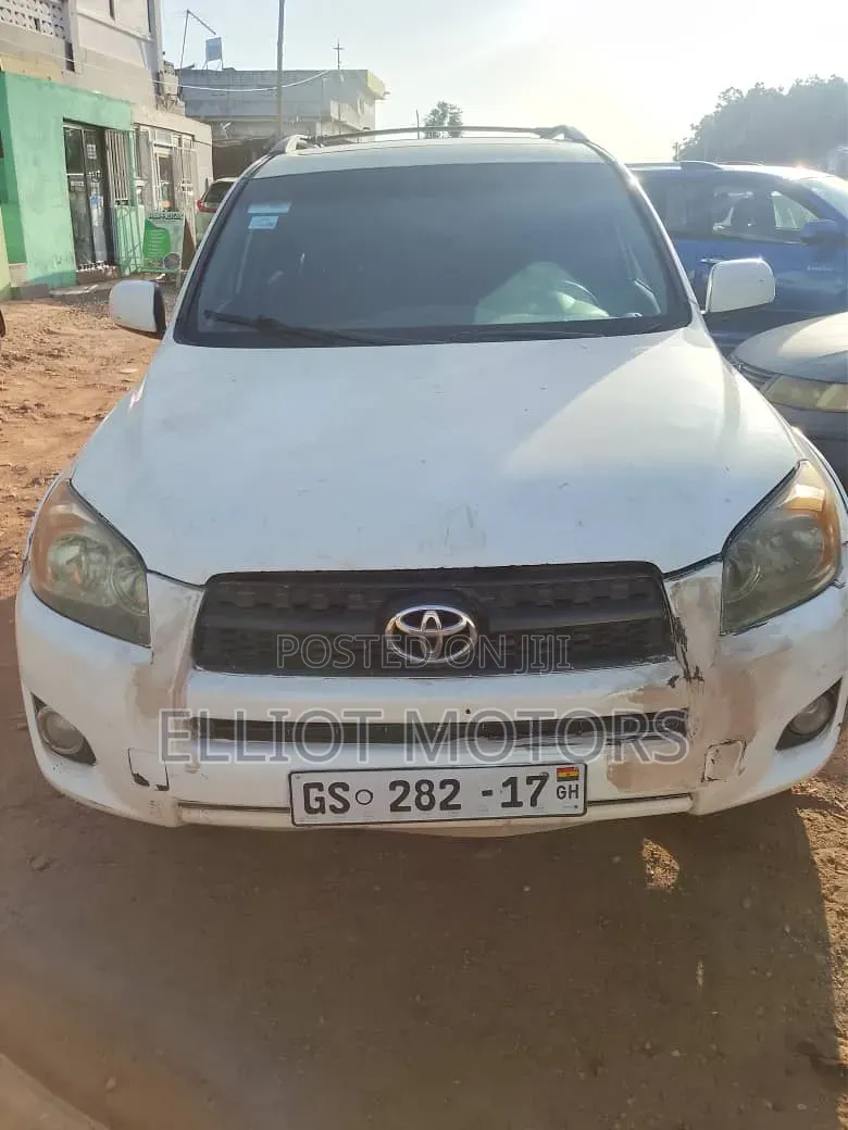 Toyota RAV4 2.5 4x4 2012 White