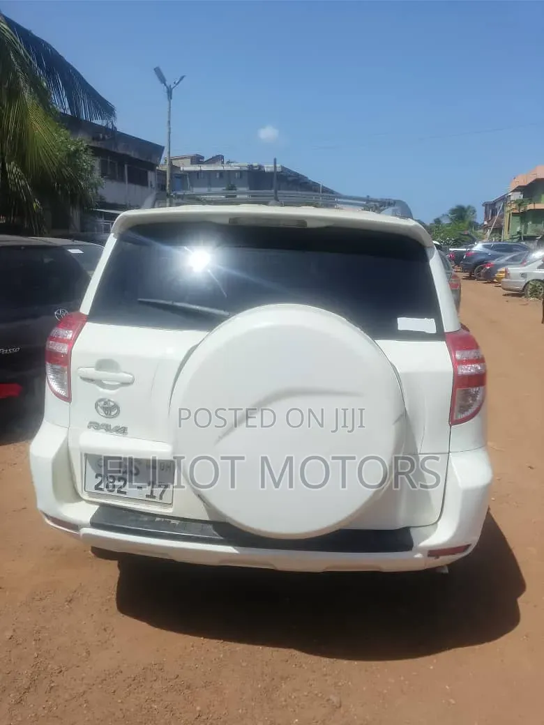 Toyota RAV4 2.5 4x4 2012 White