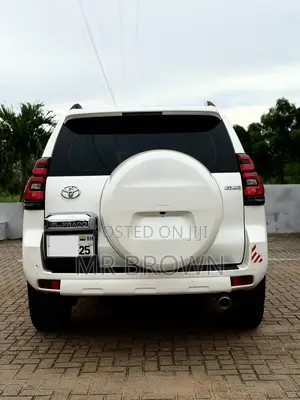 Toyota Land Cruiser Prado 4.0 Petrol GX-L 2015 White