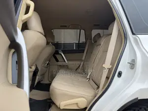 Toyota Land Cruiser Prado 4.0 Petrol GX-L 2015 White