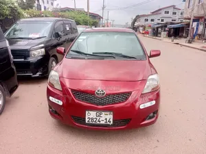 Toyota Yaris 2010 Red