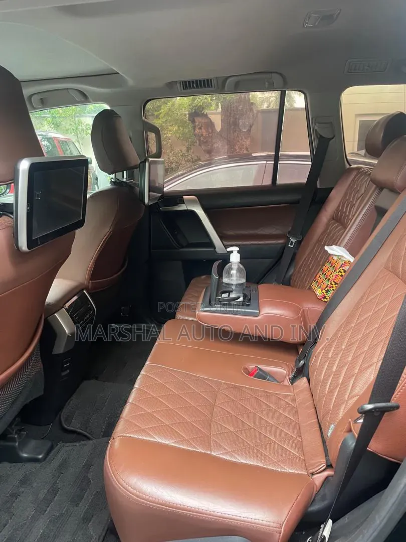Toyota Land Cruiser Prado 2.8 2020 Black