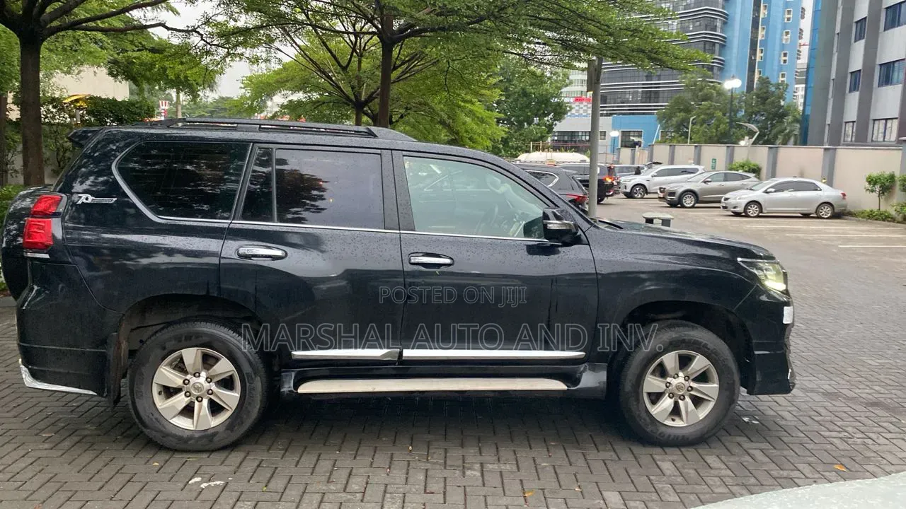 Toyota Land Cruiser Prado 2.8 2020 Black