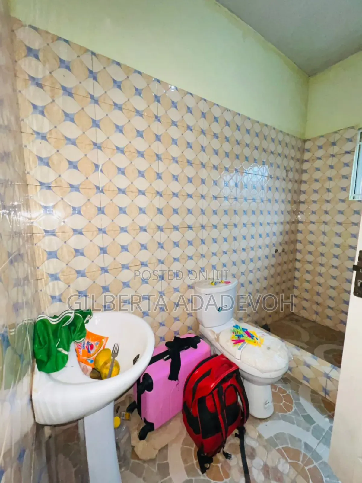 2bdrm Apartment in Borga Homes, Danfa for rent