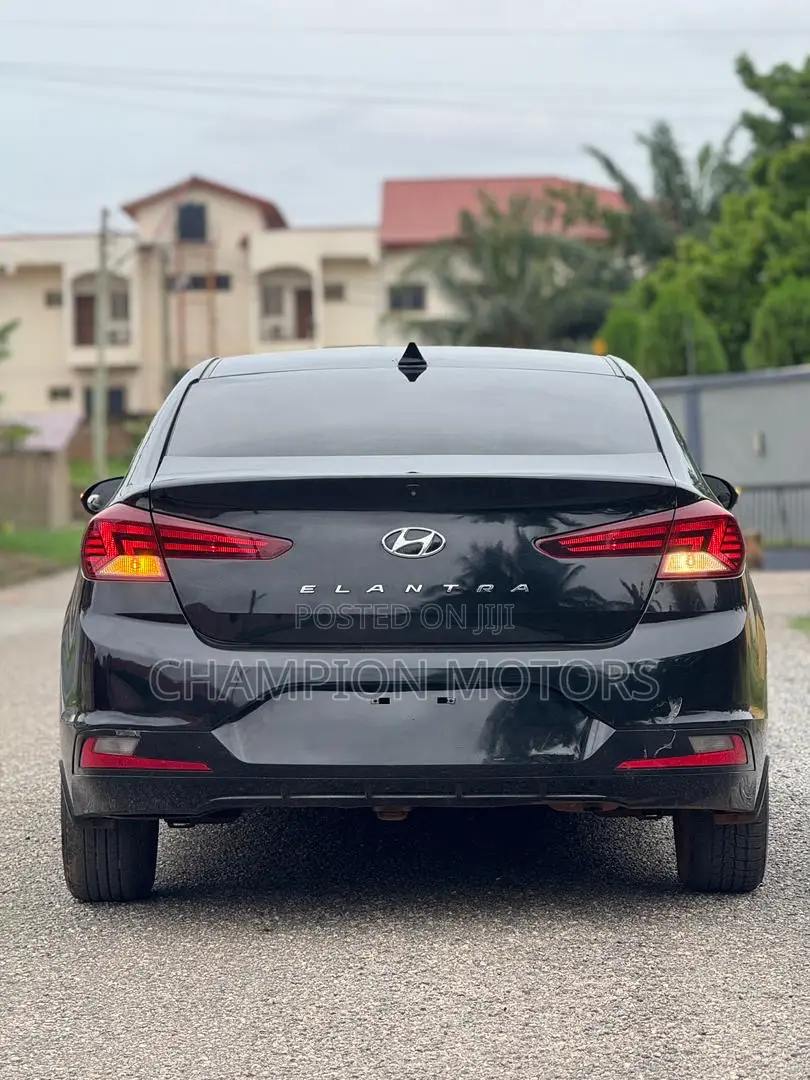 Hyundai Elantra 2020 Black