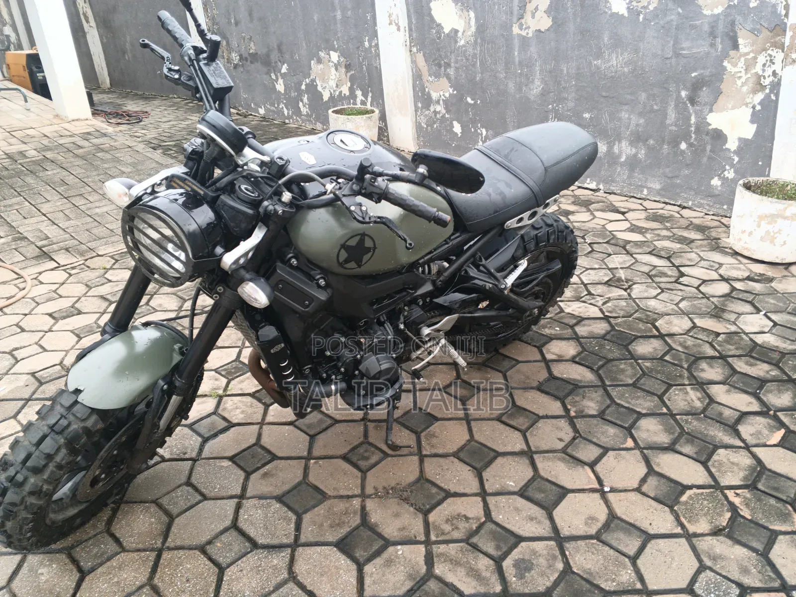 Yamaha 2021 Black