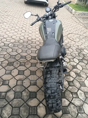 Yamaha 2021 Black