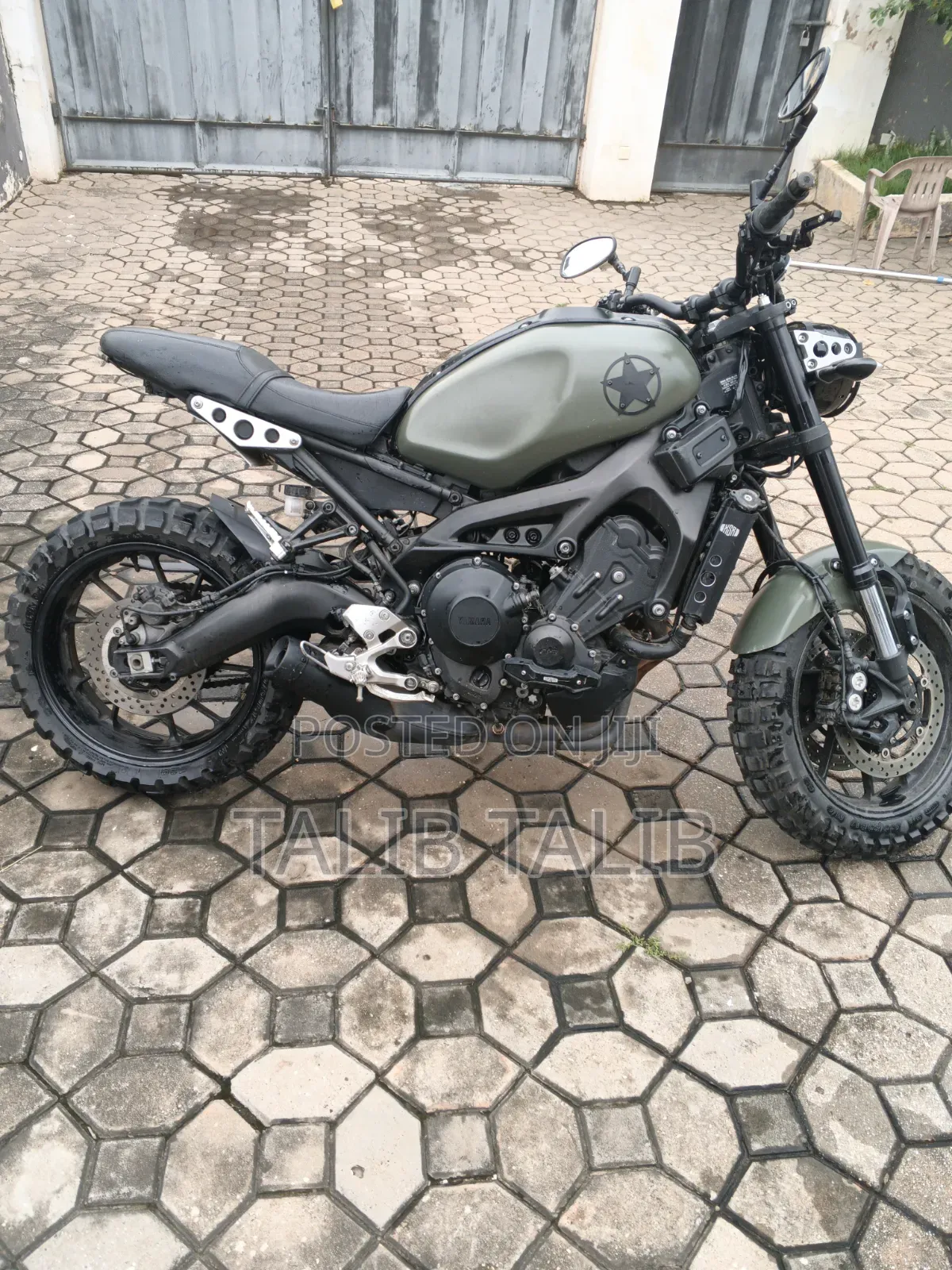 Yamaha 2021 Black