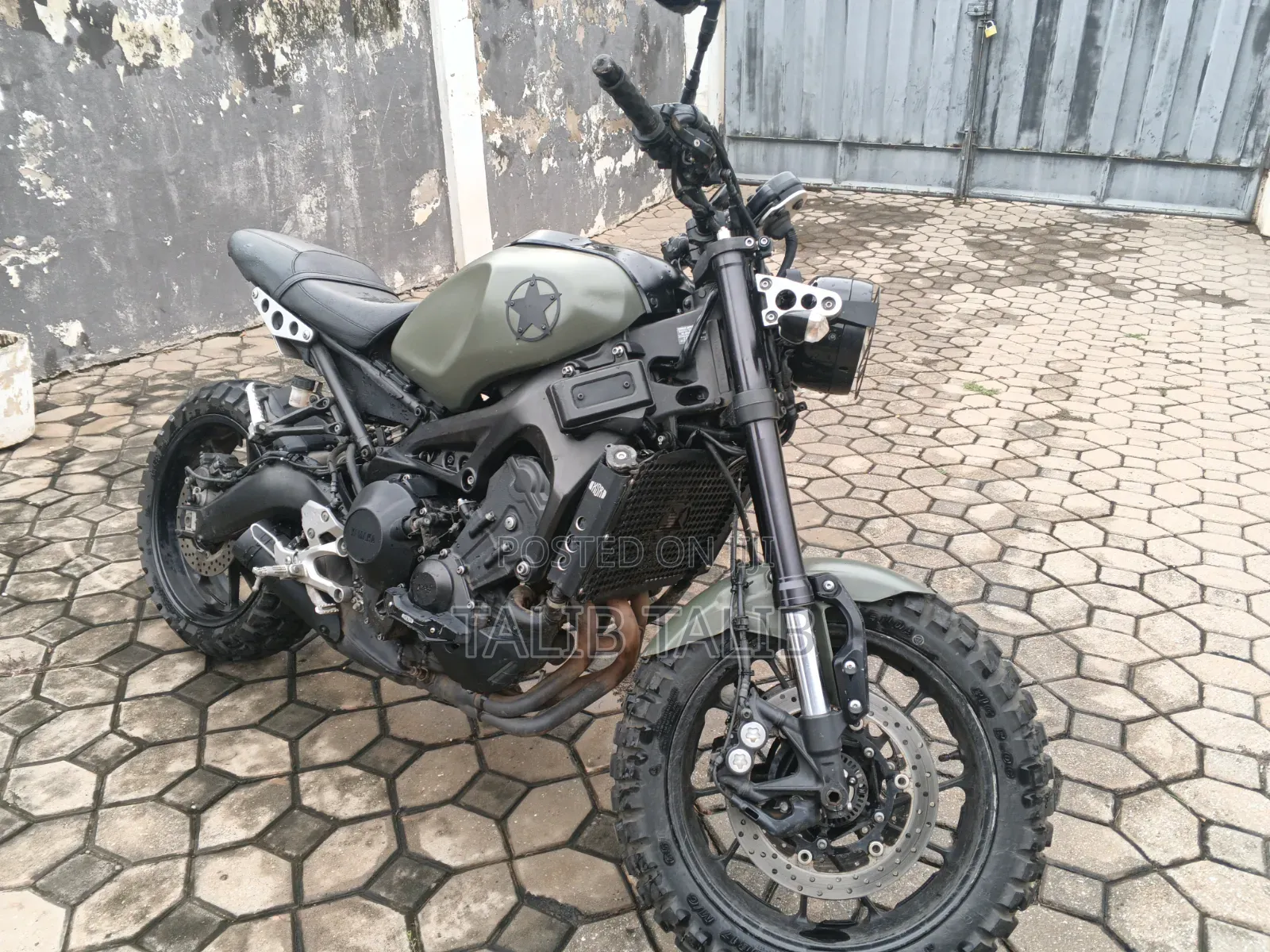 Yamaha 2021 Black