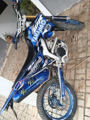 Yamaha 2017 Blue