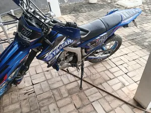 Yamaha 2017 Blue