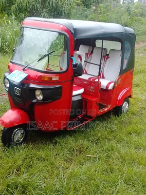 Bajaj RE 2023 Red