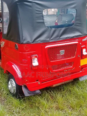 Bajaj RE 2023 Red