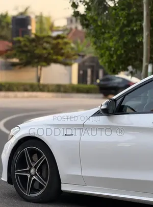 Mercedes-Benz C450 2016 White