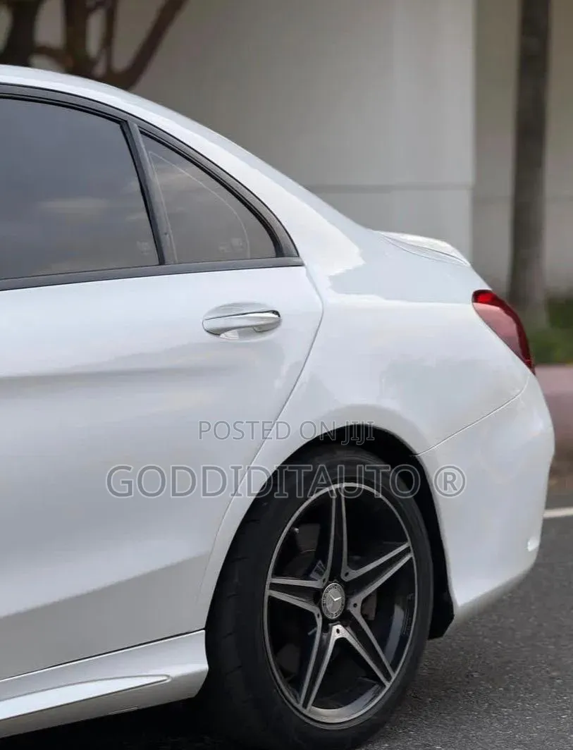 Mercedes-Benz C450 2016 White