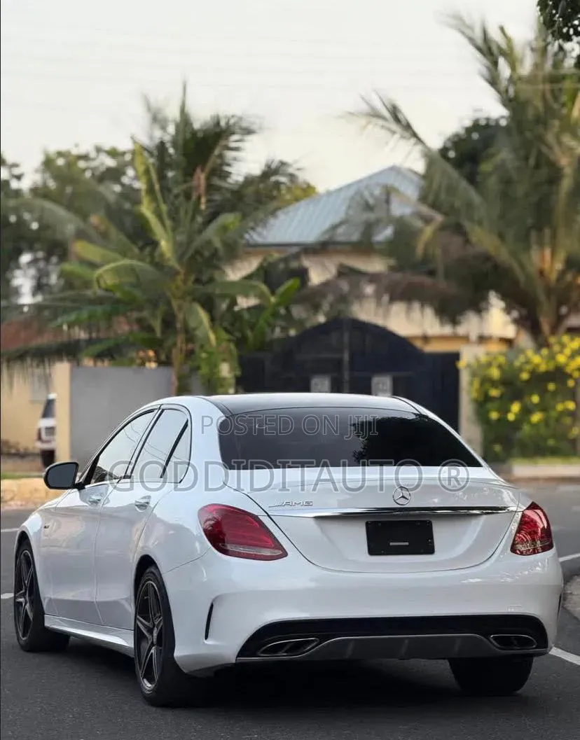 Mercedes-Benz C450 2016 White