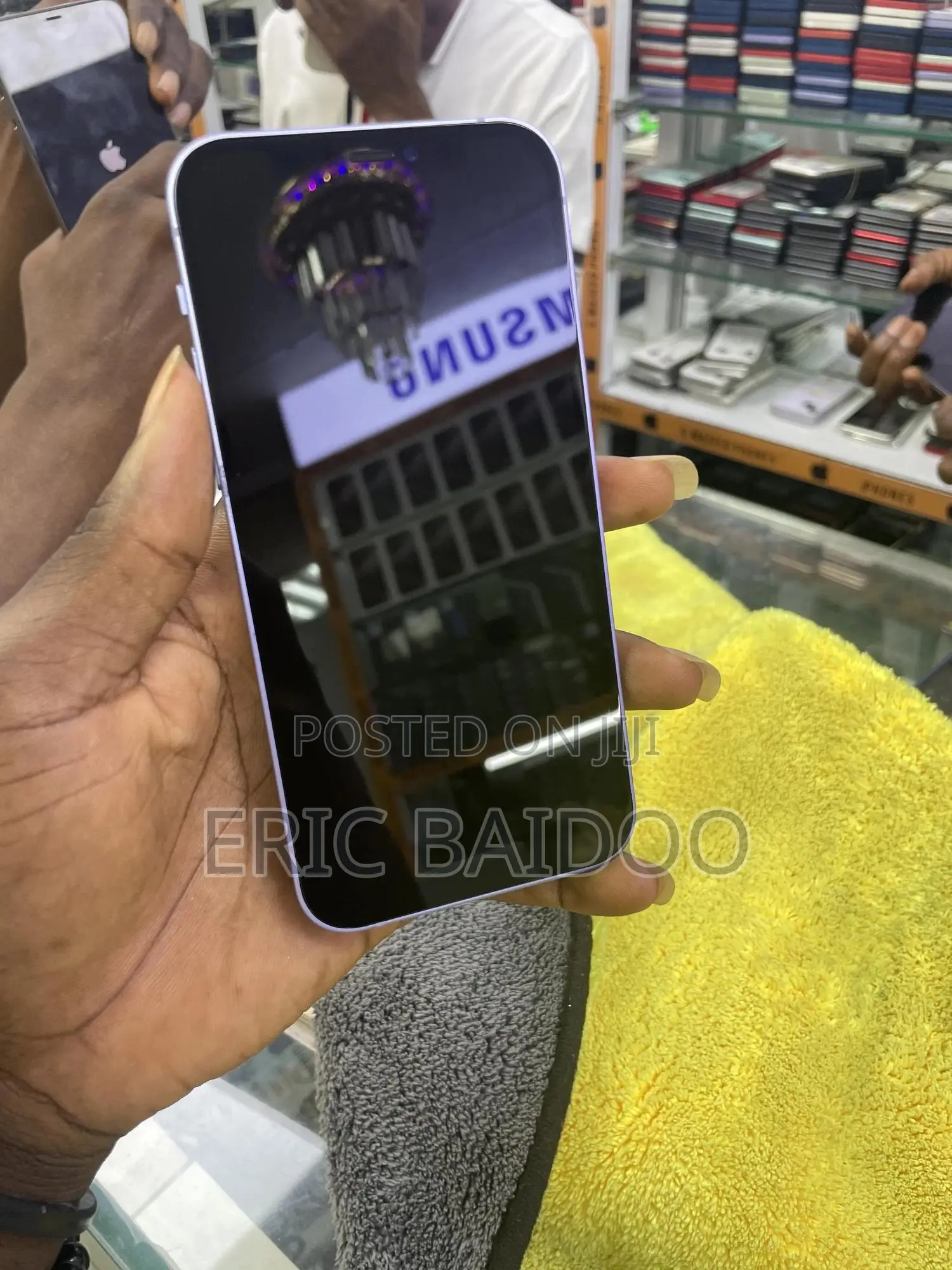 Apple iPhone 12 64 GB Purple